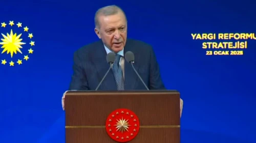 Cumhurbaşkanı Erdoğan'dan Özgür Özel'e sert yanıt: ''Yargımıza parmak sallayamaz''