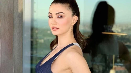 Burcu Özberk, Kilosunu ve Estetik Sırlarını Açıkladı!