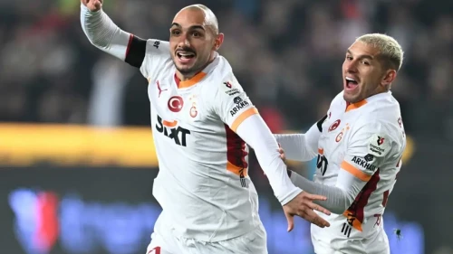 Galatasaray Gaziantep’te Hata Yapmadı! Ahmed Kutucu Golünü Attı, 3 Puan Cebine Koydu