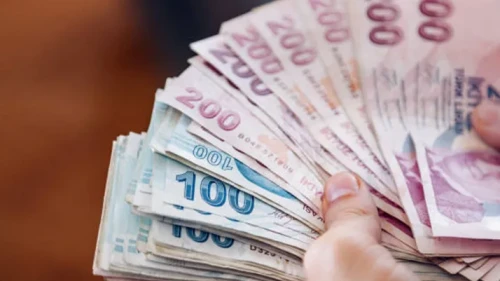 Emekliye çifte bayram! Bayram ikramiyesine yüzde 33 zam geldi ve 4 bin lira oldu