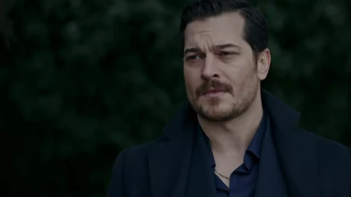 Çağatay Ulusoy'un Eşref Rüya Dizisinden Kazandığı Para Dudak Uçuklattı! Çağatay Ulusoy Bölüm Başı Ne Kadar Kazanıyor?