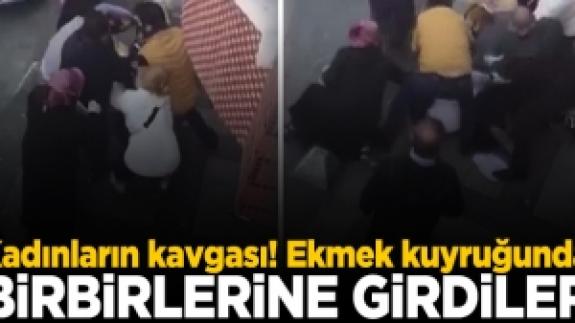 Ümraniye'de kadınlar birbirlerine girdi