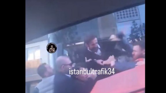 Otobüs şoförü ile motokuryenin trafikte büyük kavgası!