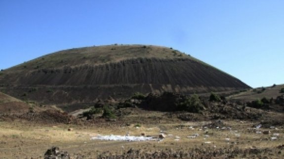 Jeopark Alanına Dökülen Çöpler Tepkiye Neden Oldu