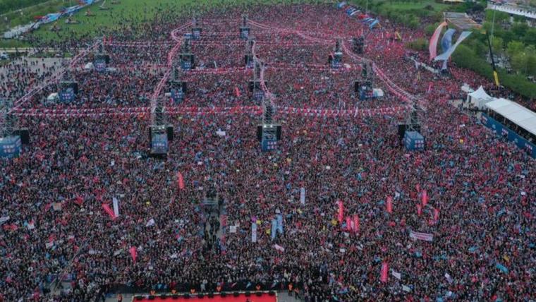 Mahşeri kalabalık Maltepe Mitingi olsa gerek