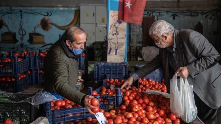 Çalışan da aç çalışmayan da!