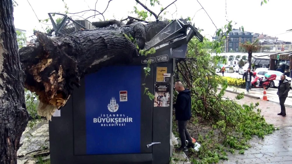 Para çekmeye devam ettiler..