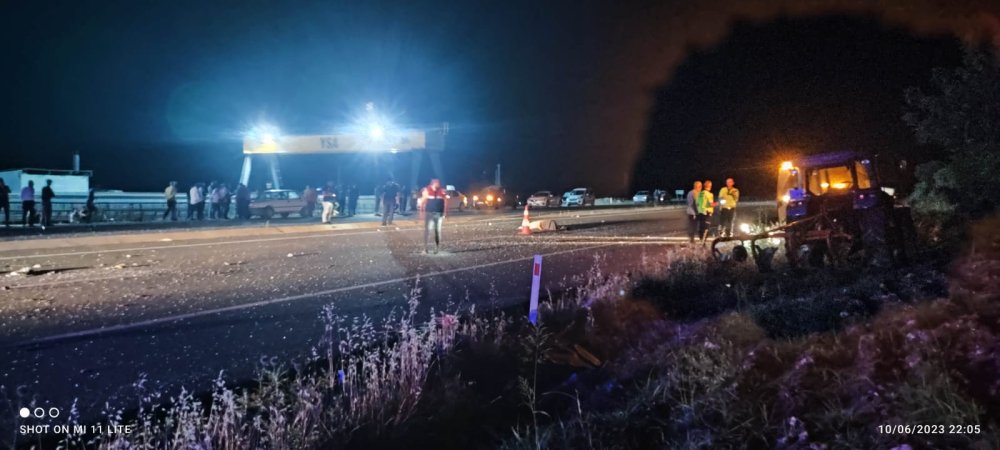 Adıyaman'da traktör ve otomobil kazası 1 ölü, 1 yaralı