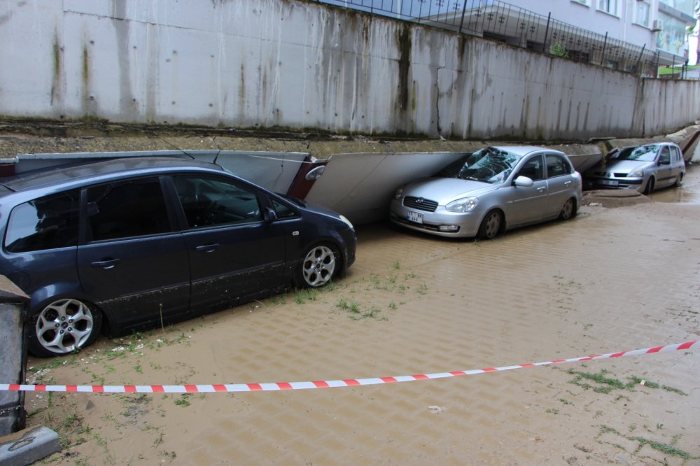 Samsun'a 1 aylık yağmur 5 saatte yağdı