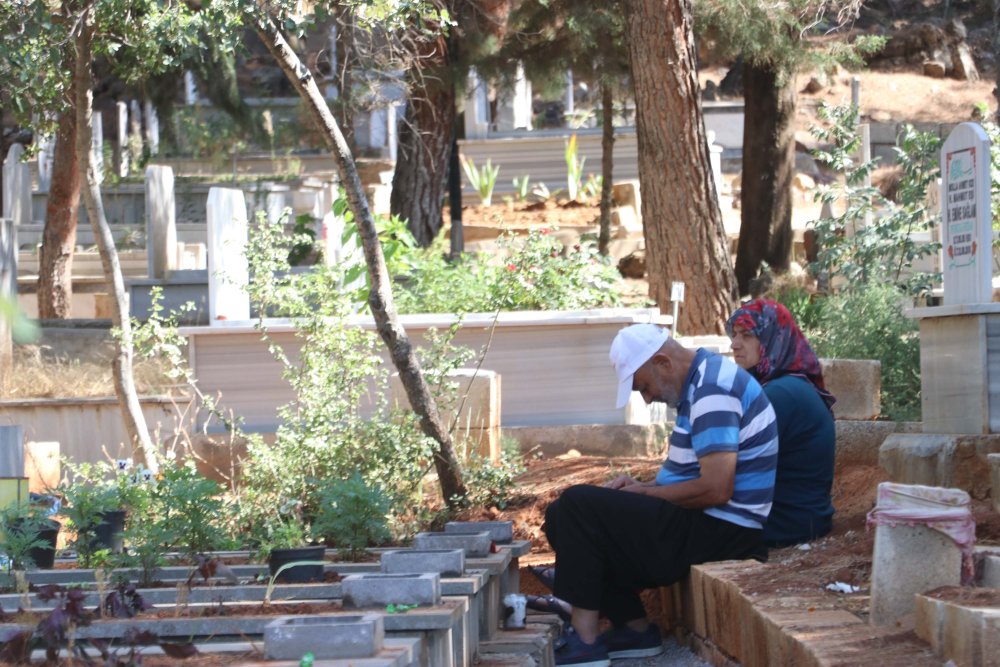 Deprem bölgesinde buruk bayram