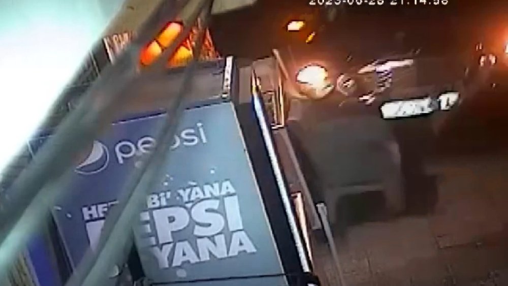 Ehliyetsiz sürücü dehşeti yaşattı