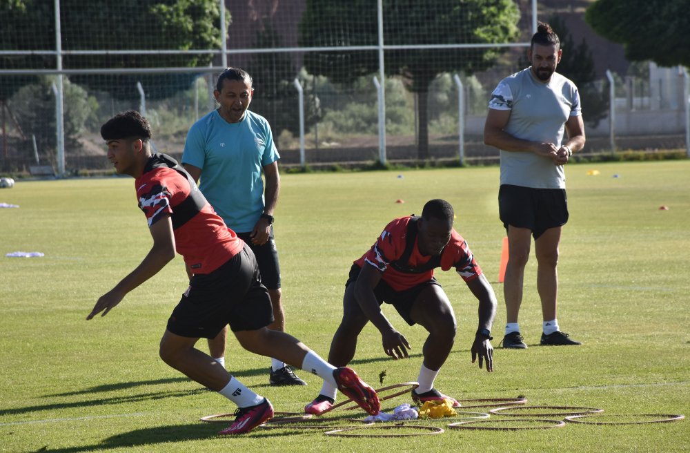 Sivasspor yeni sezon hazırlıklarını sürdürdü