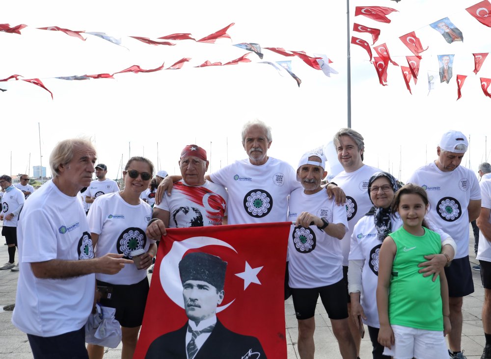 Uluslararası Srebrenica Boşnak Soykırımı'nı Anma Koşusu Bakırköy'de gerçekleşti