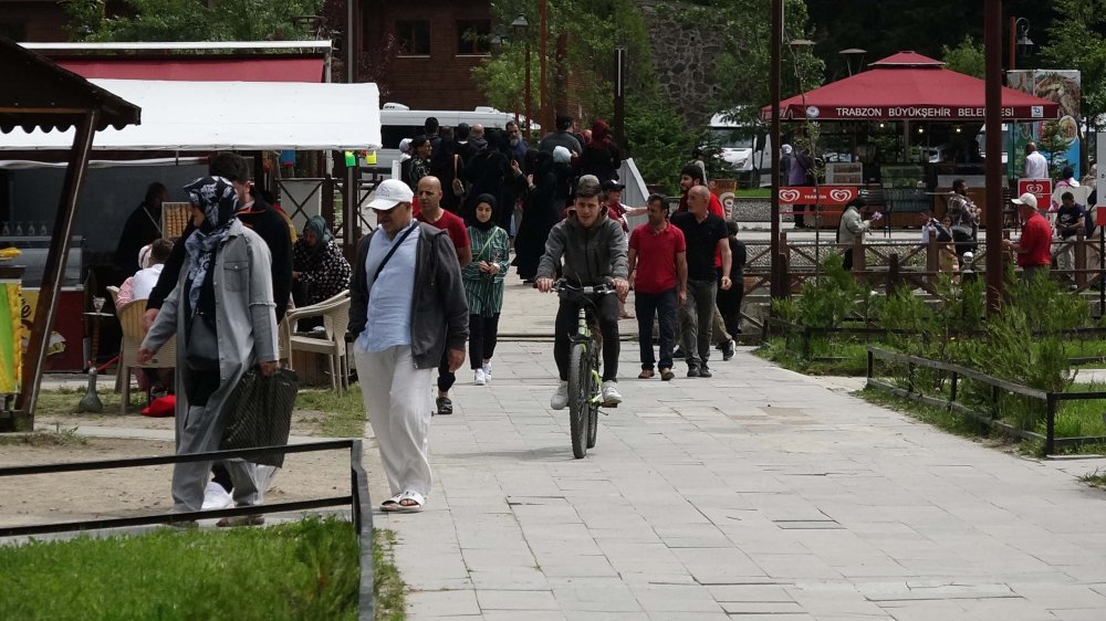 Trabzon'a 'Arap turist' akını: 12 farklı ülkeden 35 uçak seferi!