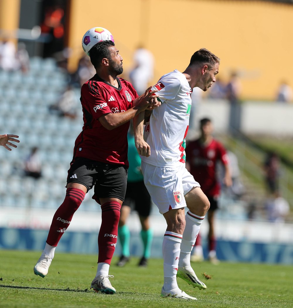 Beşiktaş'ın hazırlık maçında oyuna devam edilemedi