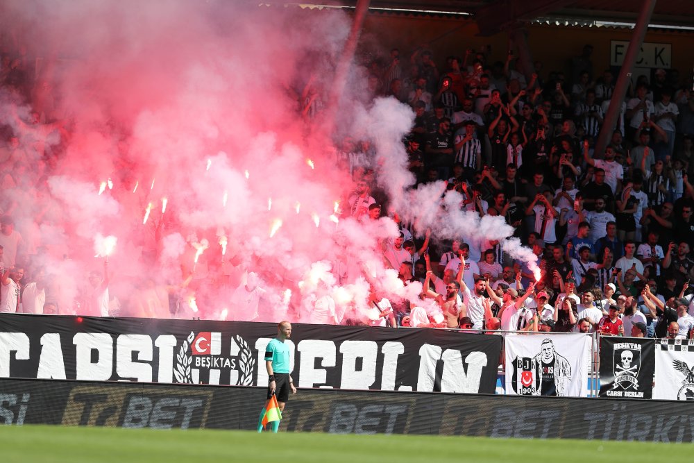 Beşiktaş'ın hazırlık maçında oyuna devam edilemedi