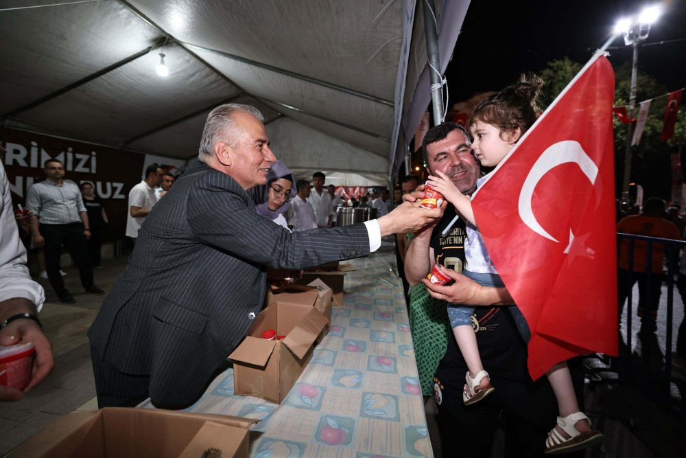 Denizli'de 15 Temmuz 7'nci yıldönümünü kutladı