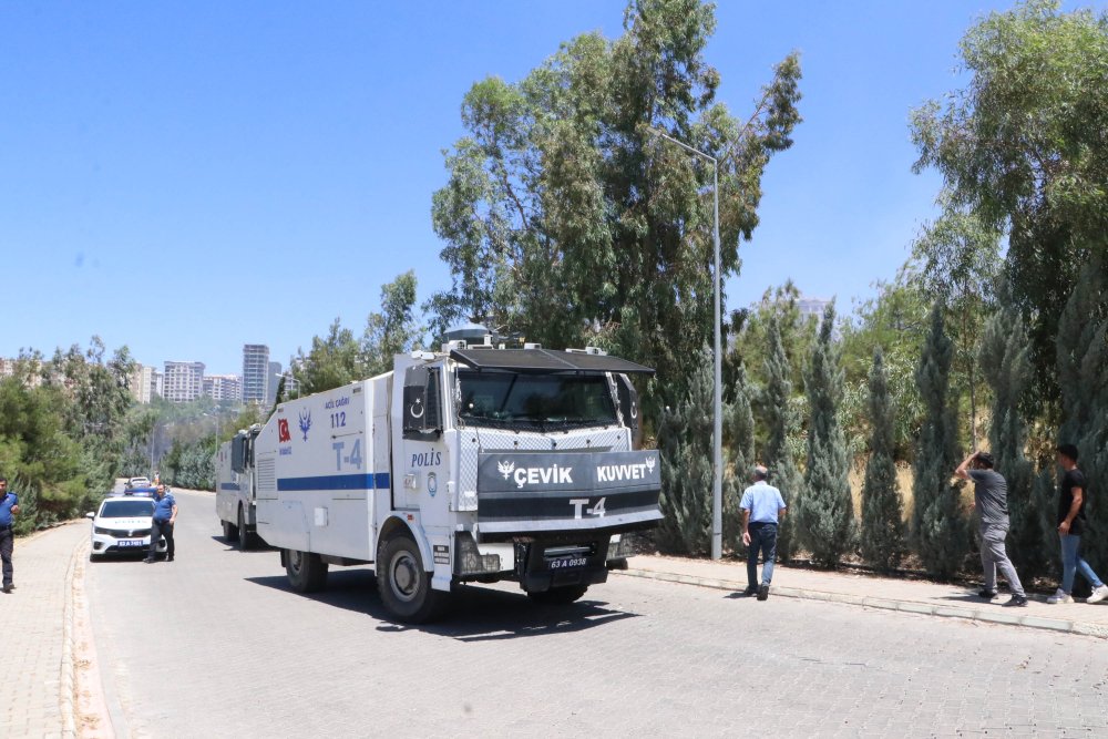 Şanlıurfa’daki orman yangını TOMA'larla söndürüldü