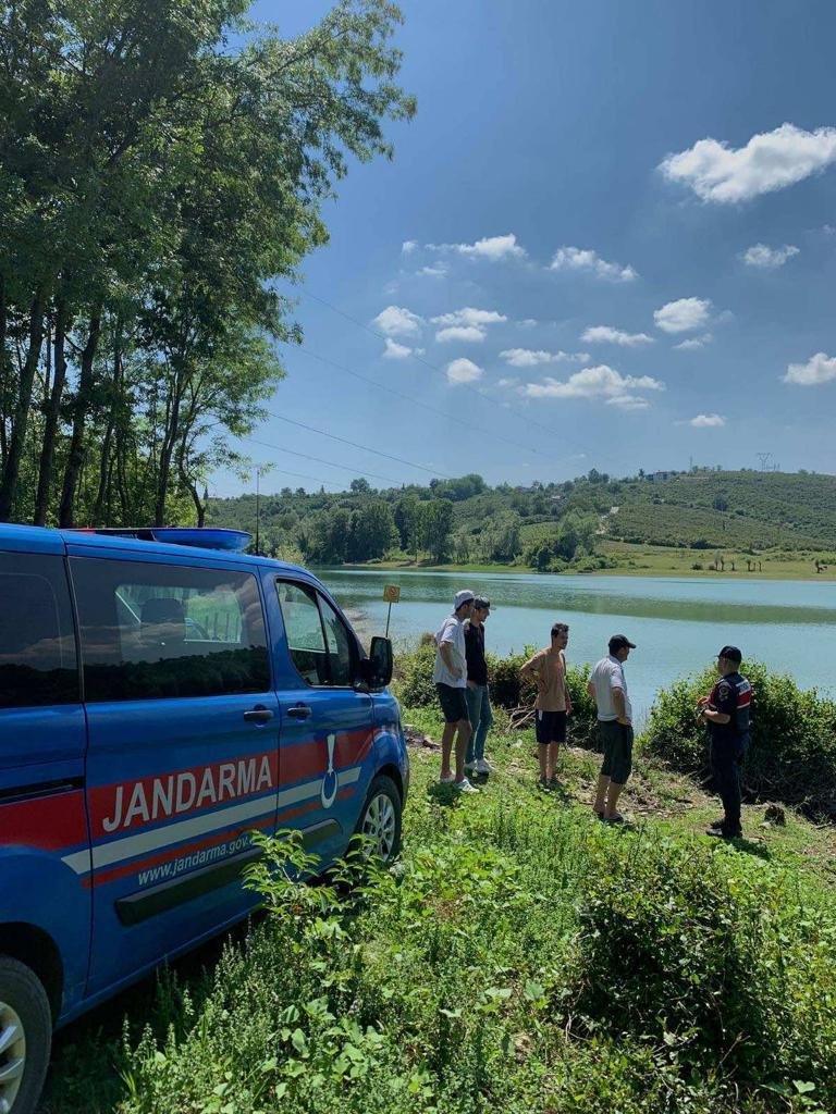 Kentte denize girme yasağı sürüyor, jandarma devrede