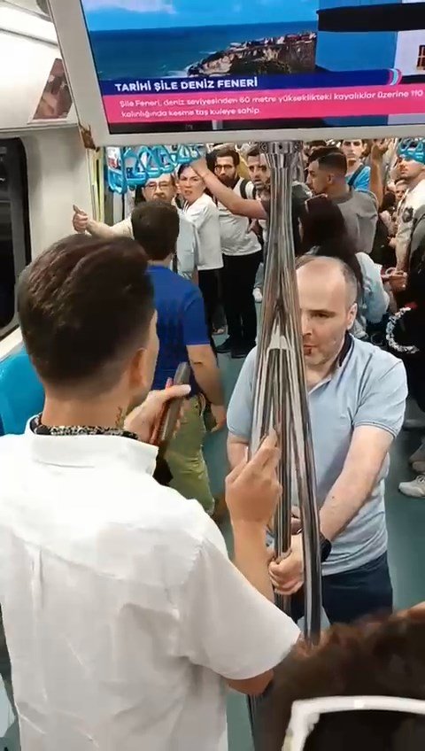 Maramaray'da ve metroda taciz: Yolcular tarafından dövüldü