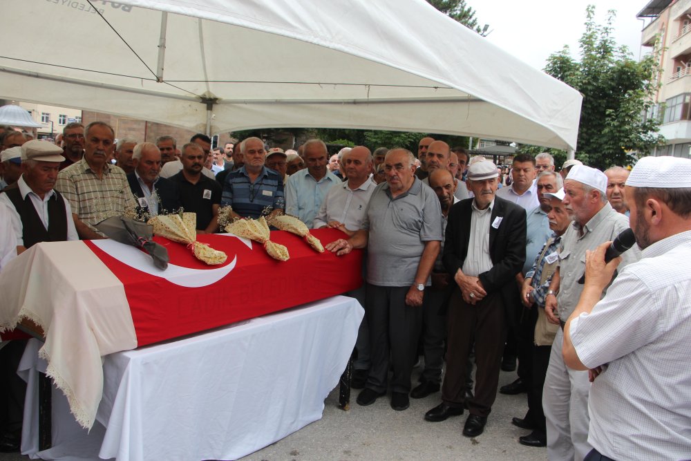 Ladik Belediye Başkanı toprağa verildi