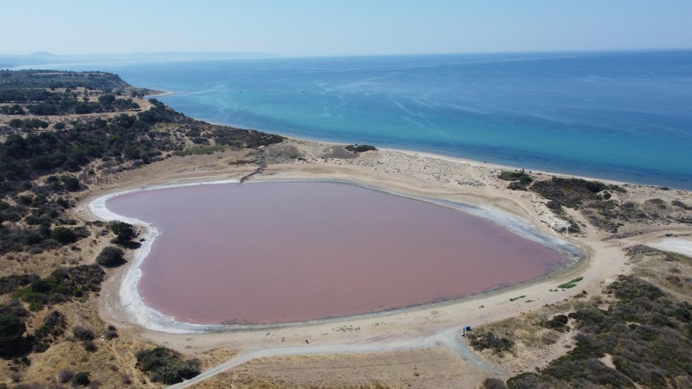 Ziyaretçilerin uğrak noktası oldu: Dünyada 8 pembe gölden birisi