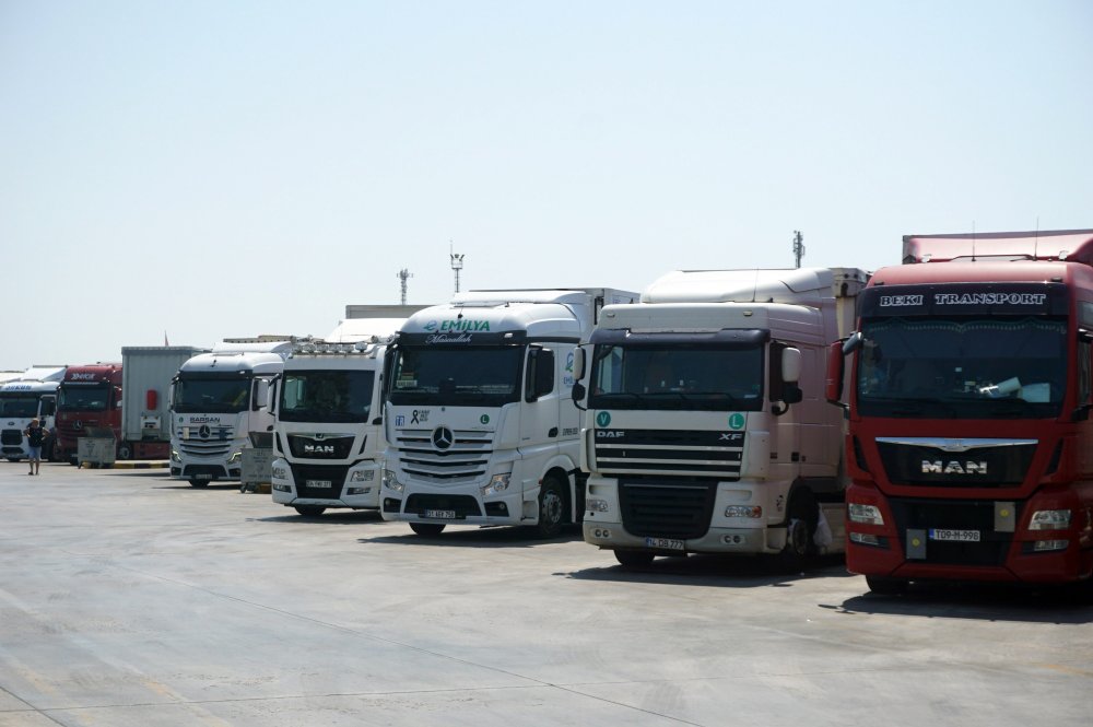 TIR şoförleri diken üstünde: Tehlikeye karşı güvenlik kamerası kurdular