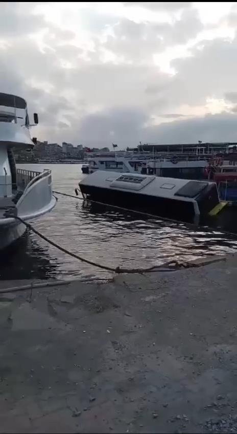 İETT otobüsü denize düştü