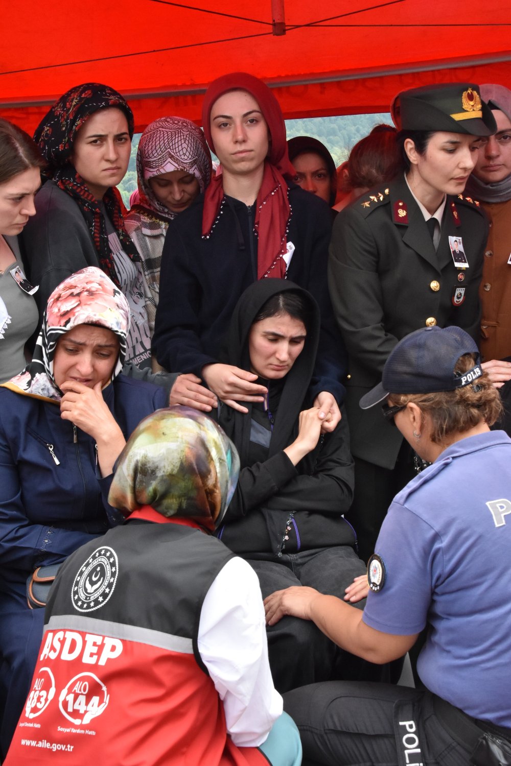 2 gün sonra doğum günüydü...Şehit uzman çavuş, son yolculuğuna uğurlandı