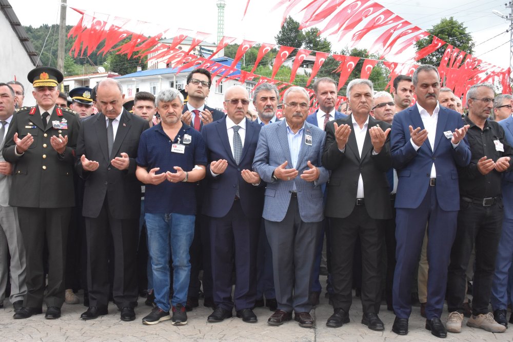 2 gün sonra doğum günüydü...Şehit uzman çavuş, son yolculuğuna uğurlandı