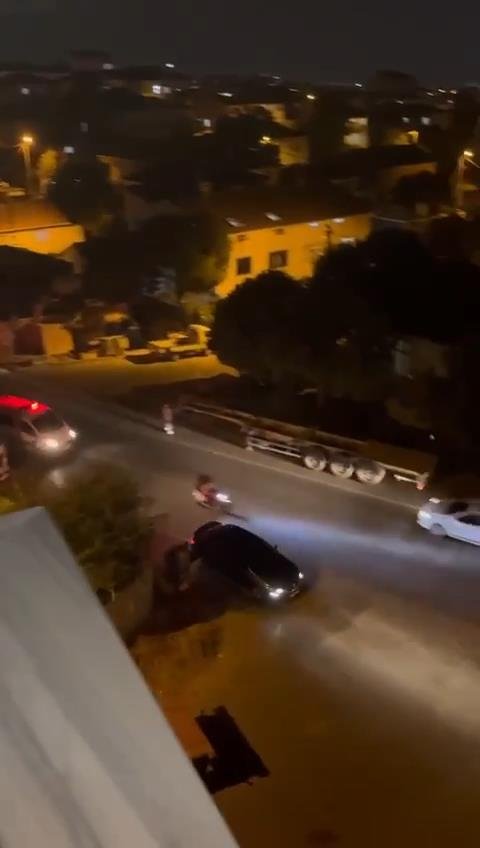 Polis ile ehliyetsiz motosikletli arasında kovalamaca