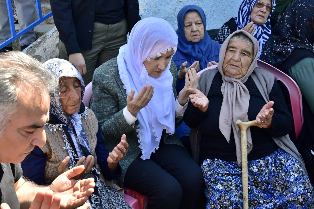 Meral Akşener cenaze törenine katıldı