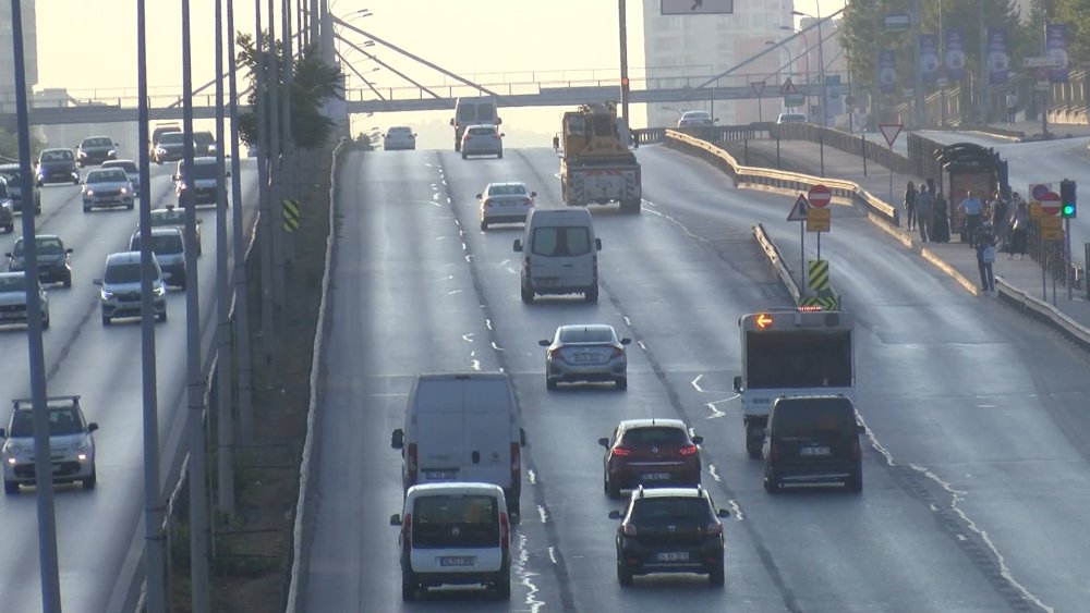 30 Ağustos nedeniyle yollar boş kaldı: Yoğunluk oranı yüzde 8