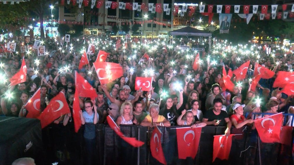 Kartal'da 30 Ağustos Zafer Bayramı coşkuyla kutlandı