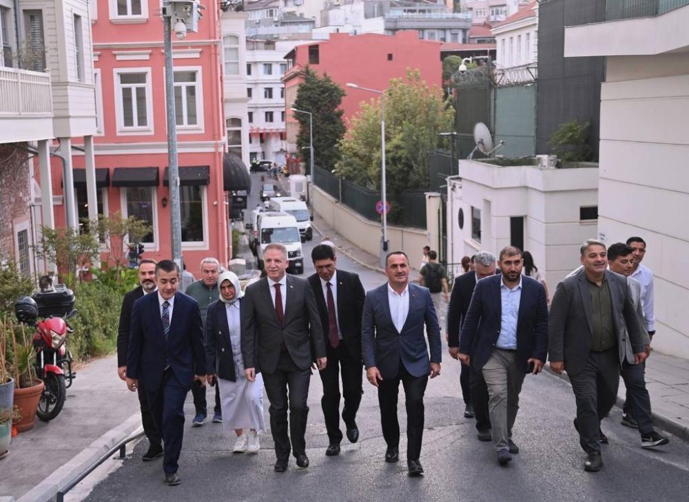 Vali Gül, Beyoğlu Belediyesi'ni ziyaret etti