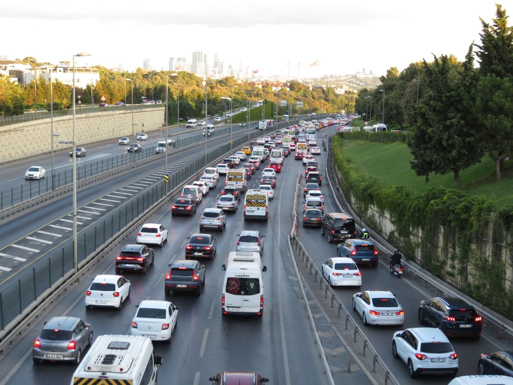 İstanbul'da okul trafiği başladı