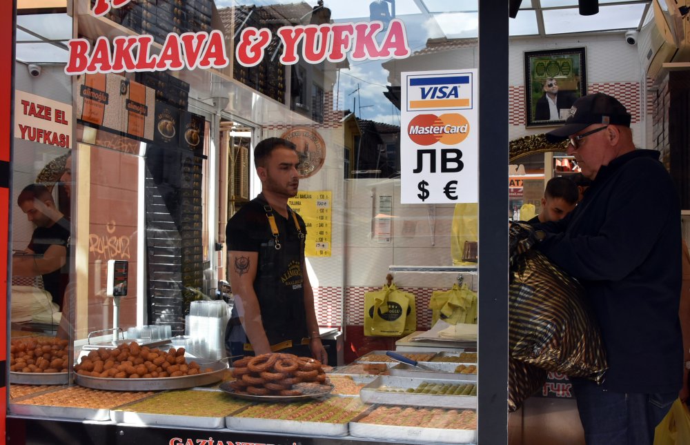 Sınır kapısında gurbetçi yoğunluğu bitti: Bulgarlar Edirne'ye akın etti