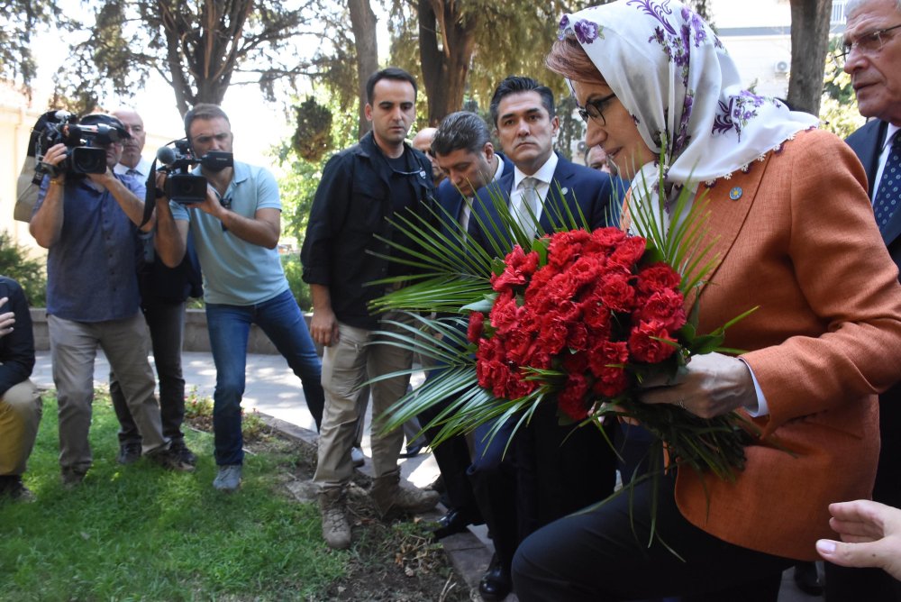 Meral Akşener İzmir'de