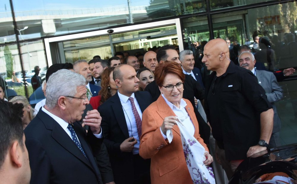 Meral Akşener İzmir'de