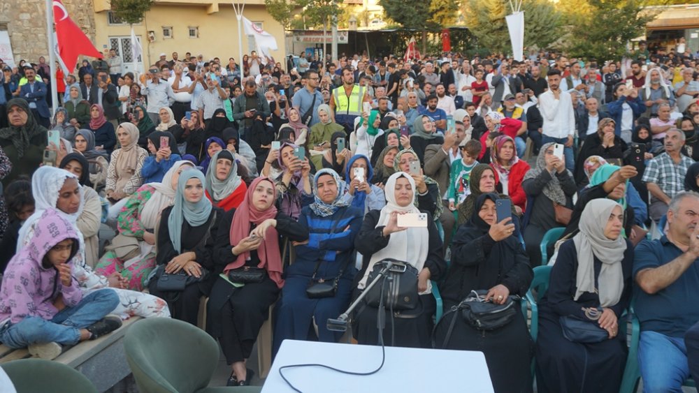 Yılda 2 kez gerçekleşiyor: 5 dakika boyunca izlendi