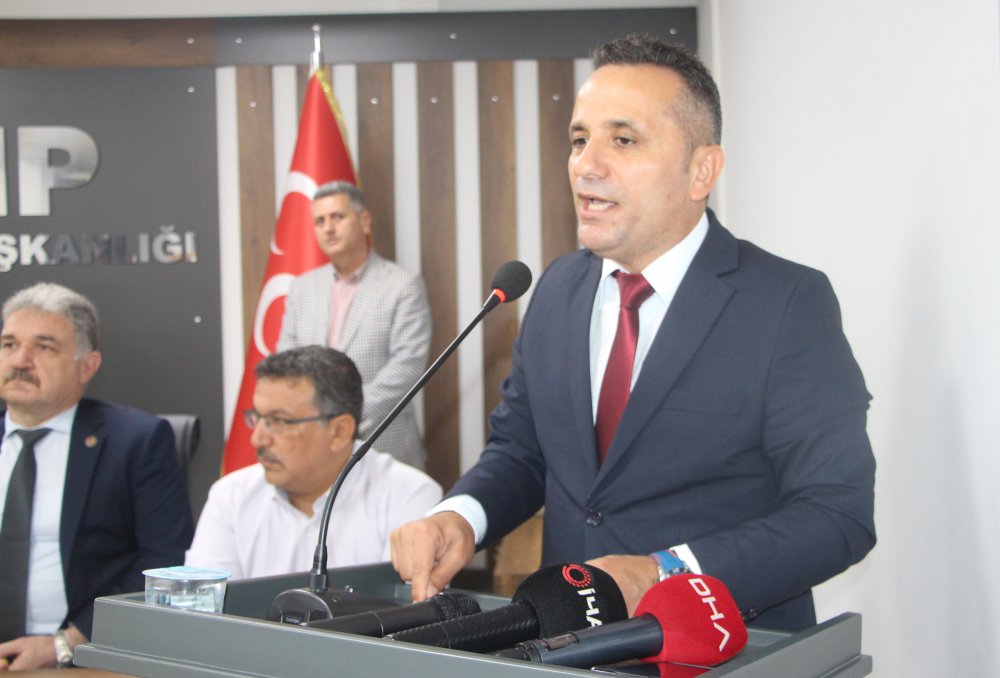 Zafer Partisi'nde istifa depremi: 86 kişi MHP'ye geçti