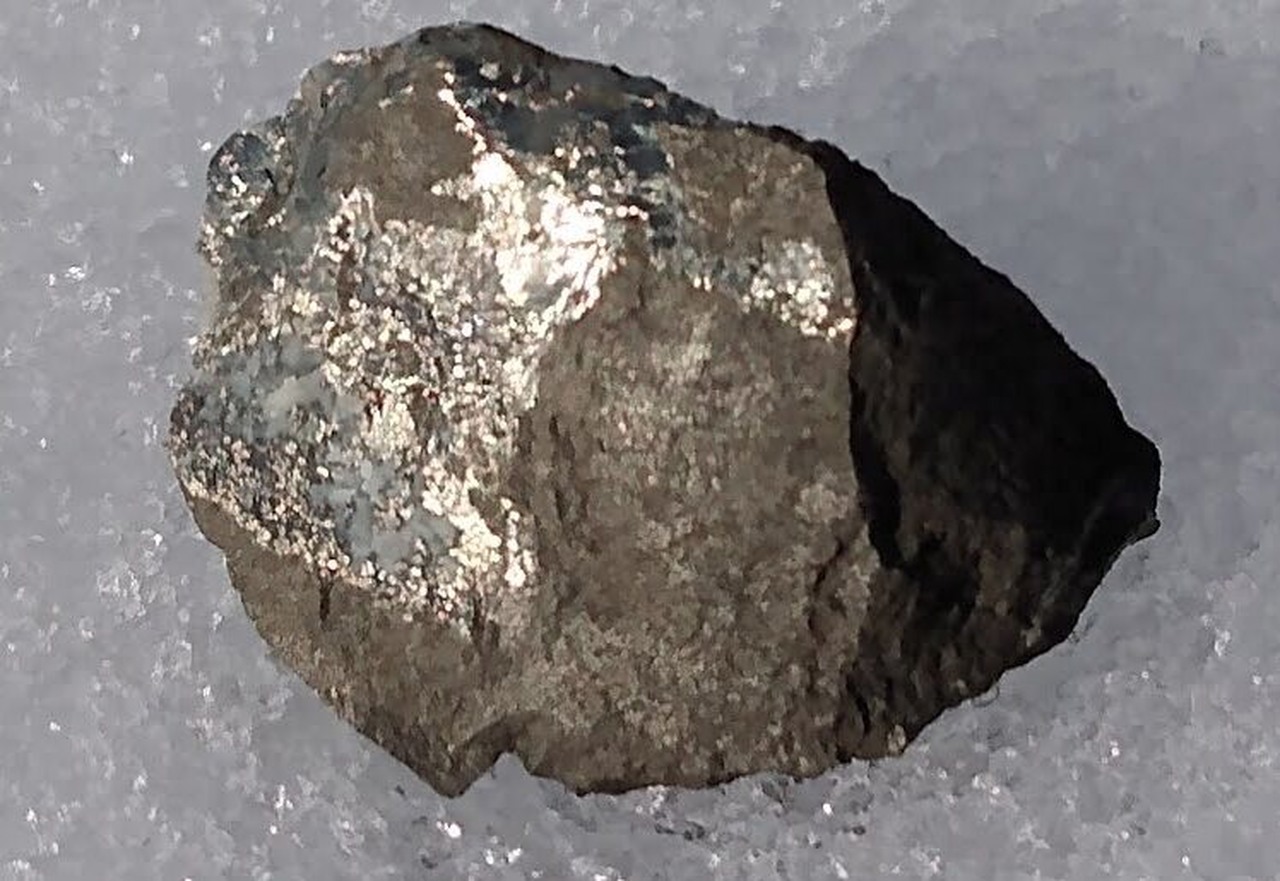 rhodium-ore-e1681416318787-1280x881.jpg