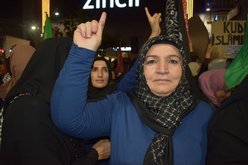 İsrail'in Gazze'ye yönelik saldırısı protesto edildi!