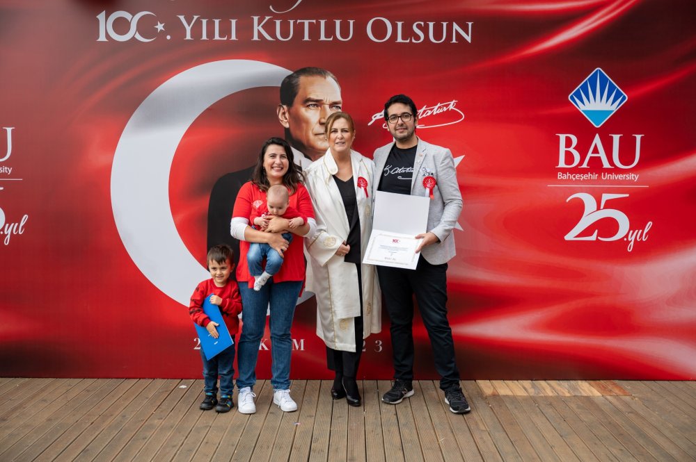 Bahçeşehir Üniversitesi'nden Cumhuriyetin 100. yıl kutlaması