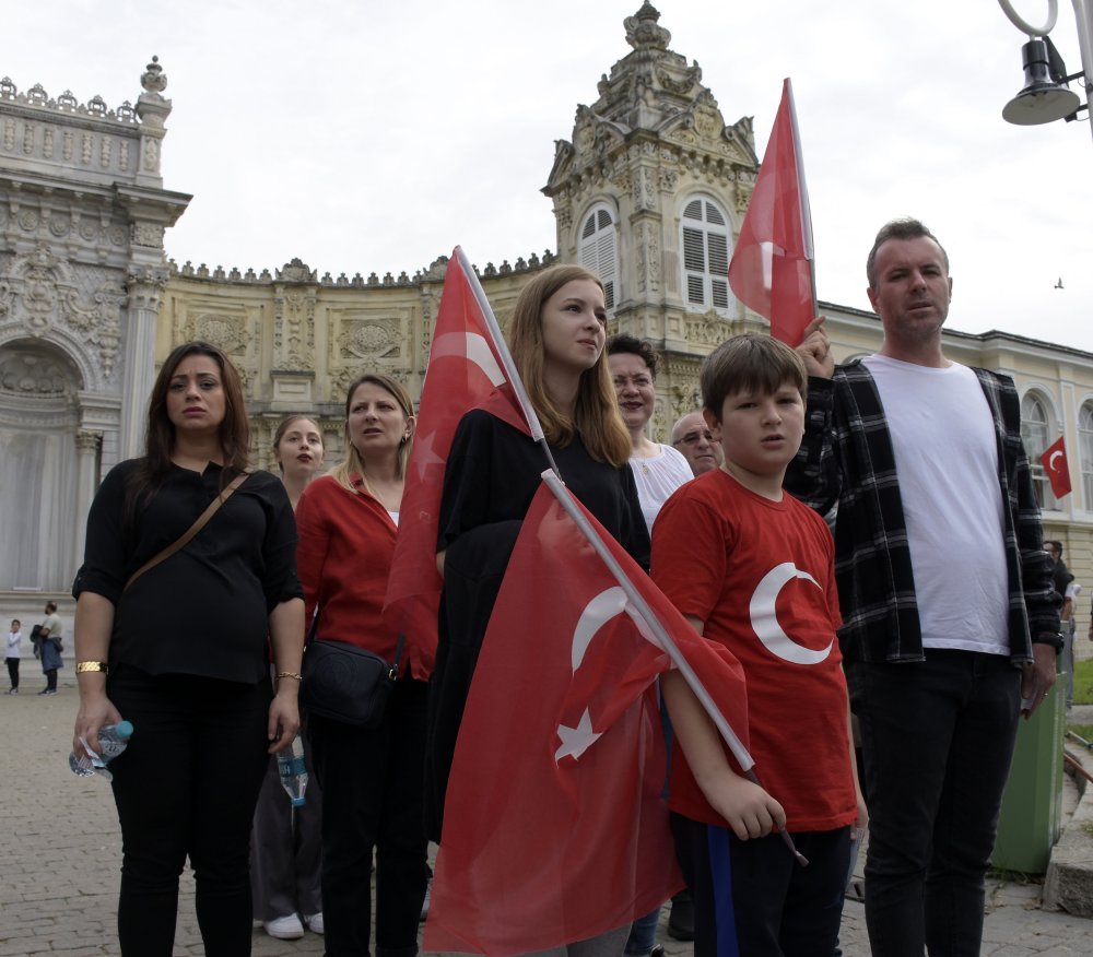 Dolmabahçe Sarayı’na ziyaretçi akını