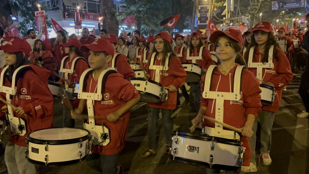 Kadıköy'de Cumhuriyet Bayramı coşkusu tüm hızıyla sürüyor