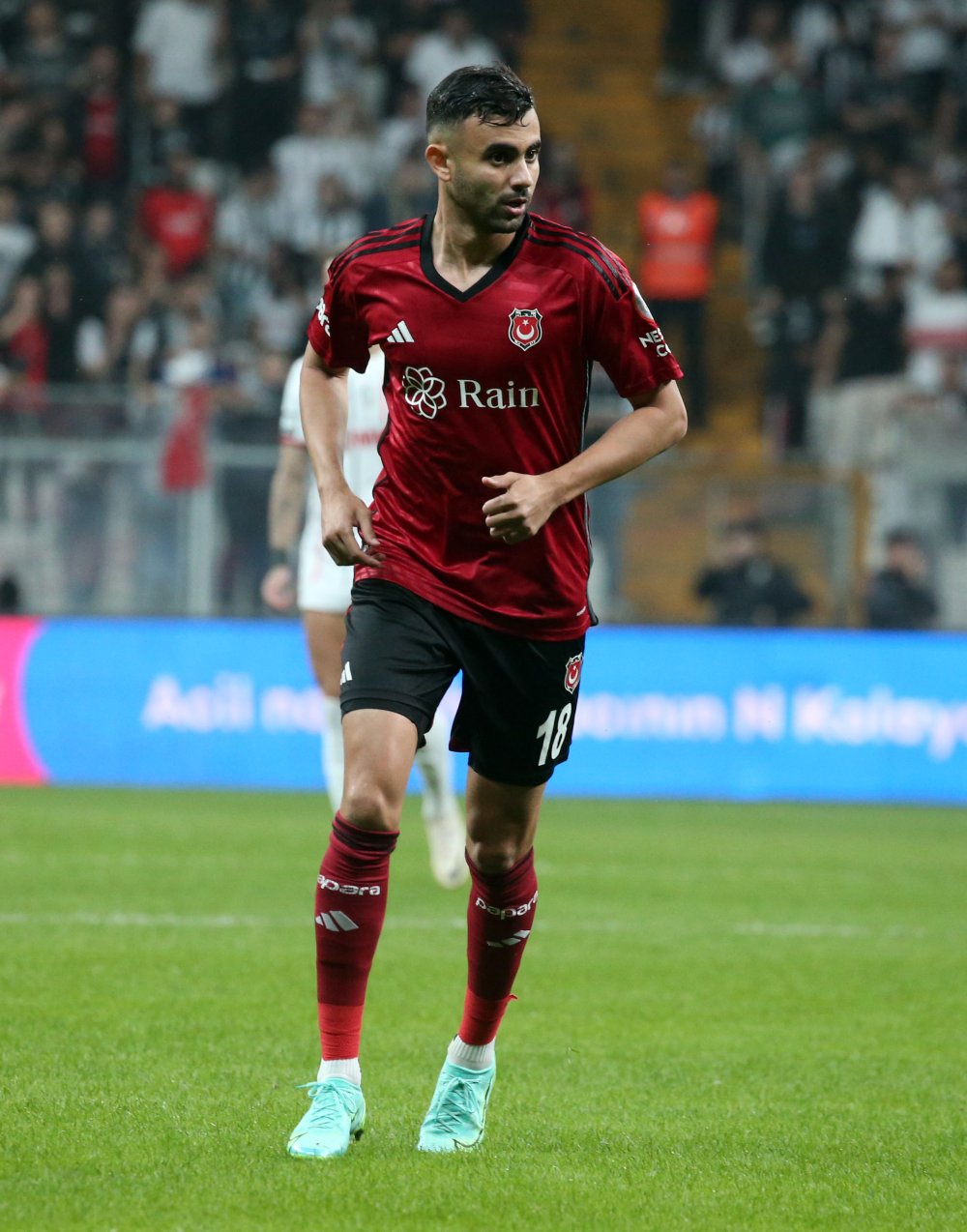 Beşiktaş'ta Ghezzal şoku!