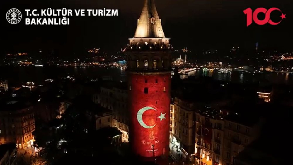 Galata ve Kız Kulesindeki ışık gösterileri 10 Kasım'a kadar devam edecek