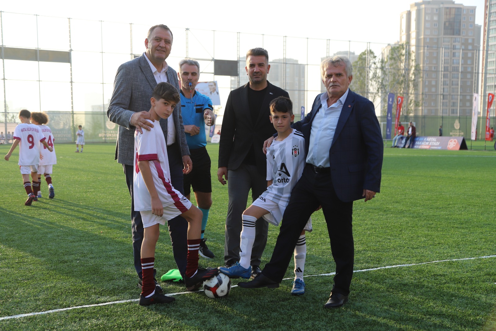 kartal-belediyesinden-cumhuriyetin-100-yilina-ozel-futbol-turnuvasi-1.jpeg