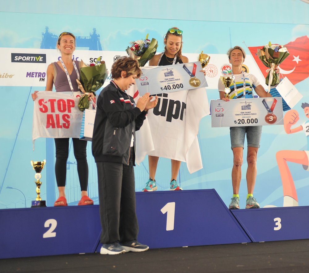 İstanbul Maratonu'na Kenyalı atlet Beatrice Cheptoo birinci oldu